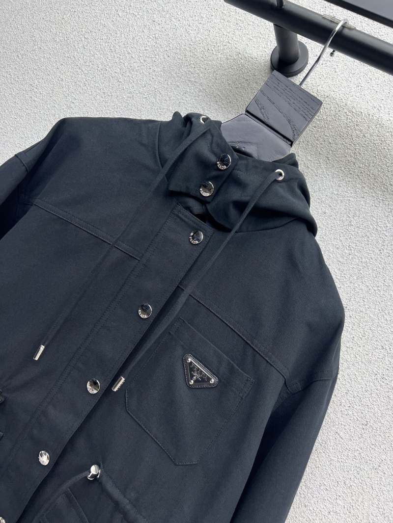 Pra*a outwear